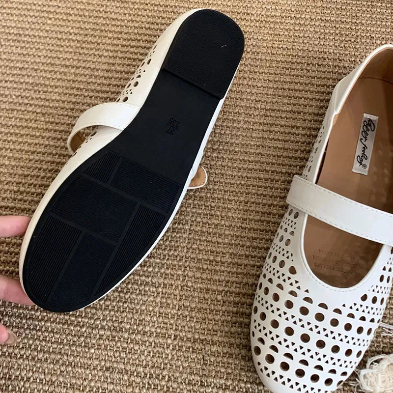 ADVBRIDGE  -  New Spring Women Flat Shoes Fashion Hollow Round Toe Ladies Elegant Loafer Shoes Soft Flat Heel Outdoor Boat Shoes New Woman
