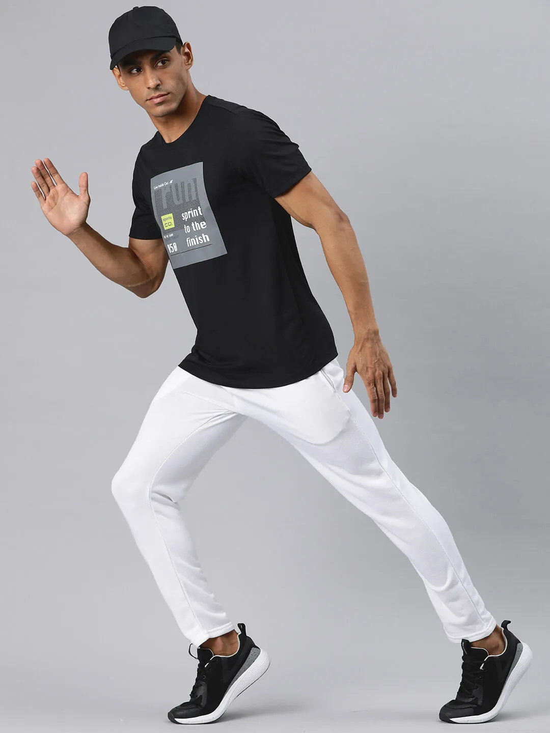 Alcis Men Black Printed Dry Tech Slim Fit T-shirt