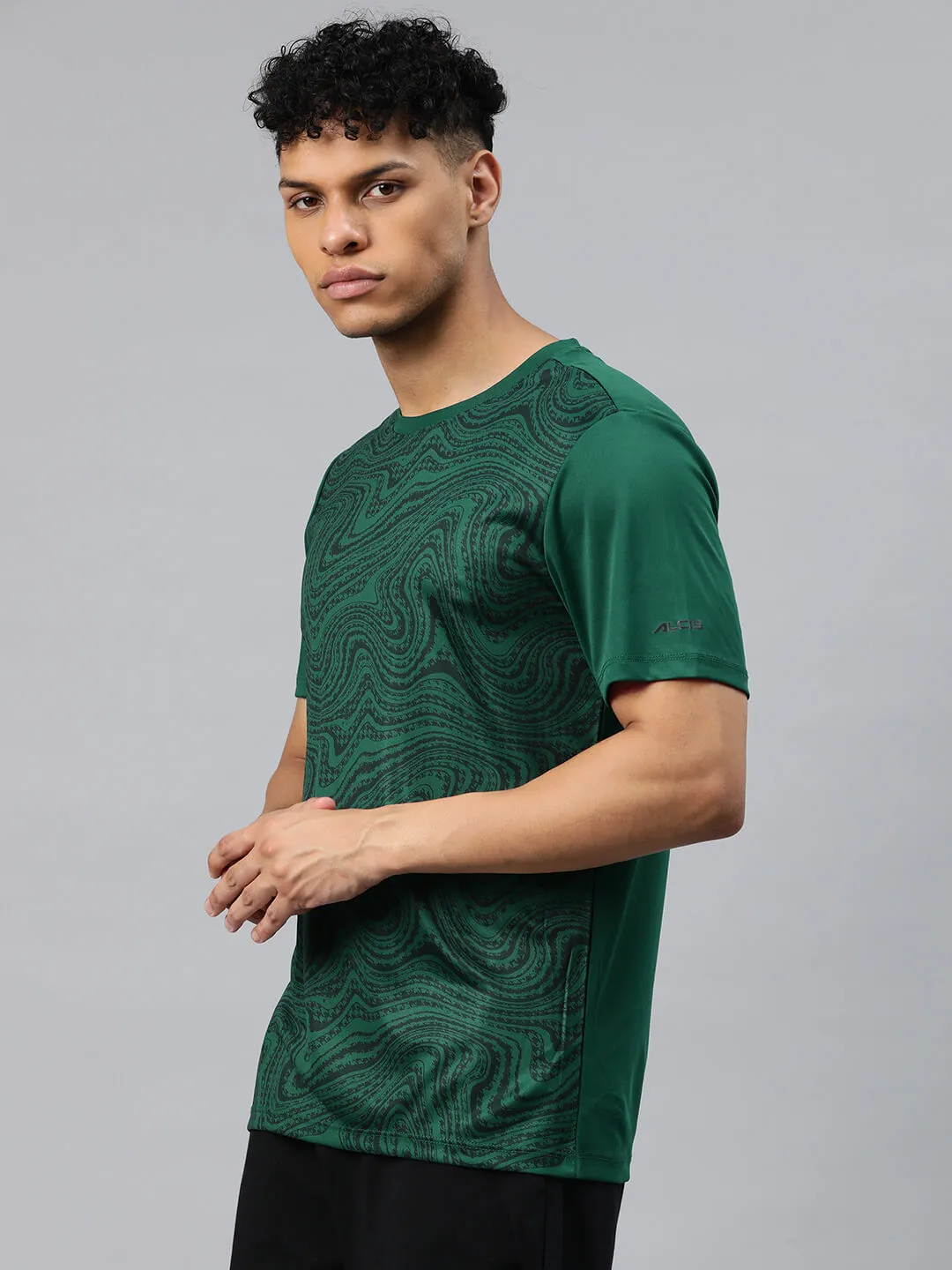 Alcis Men Green Printed Dry Tech Slim Fit T-shirt