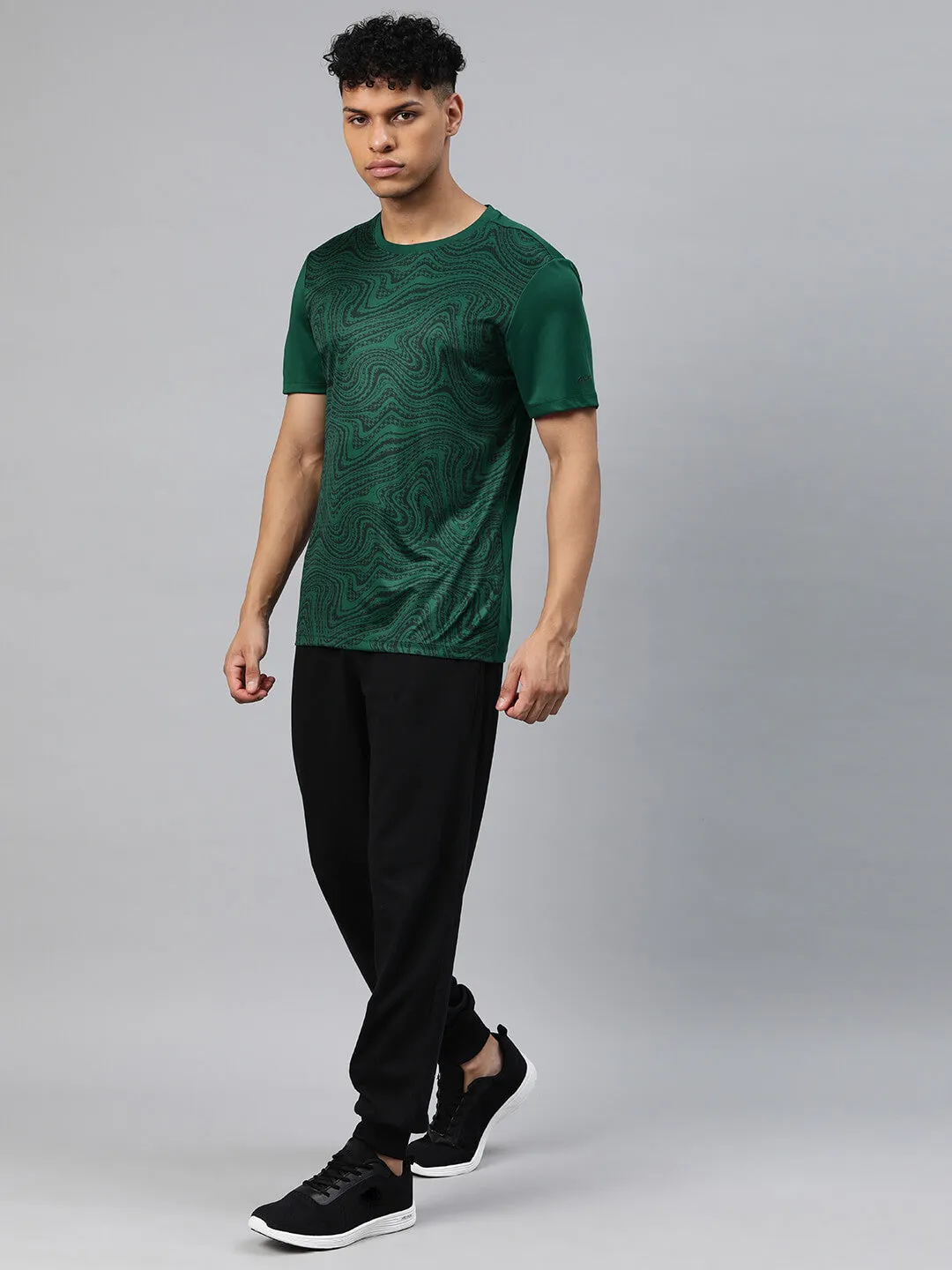 Alcis Men Green Printed Dry Tech Slim Fit T-shirt