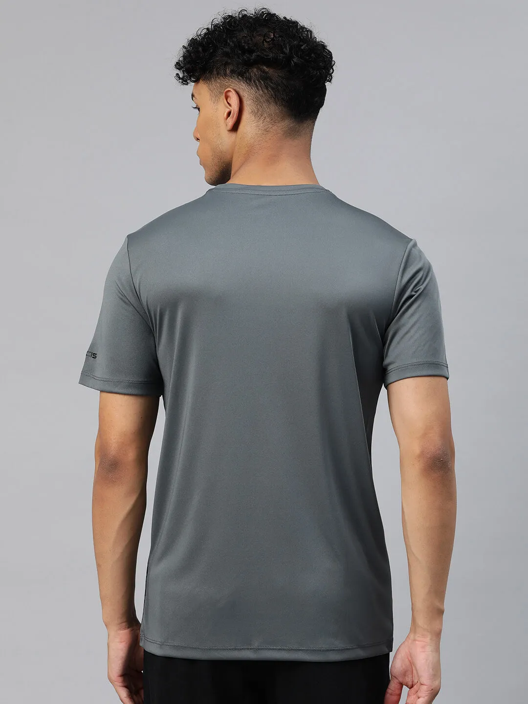 Alcis Men Grey Printed Dry Tech Slim Fit T-shirt