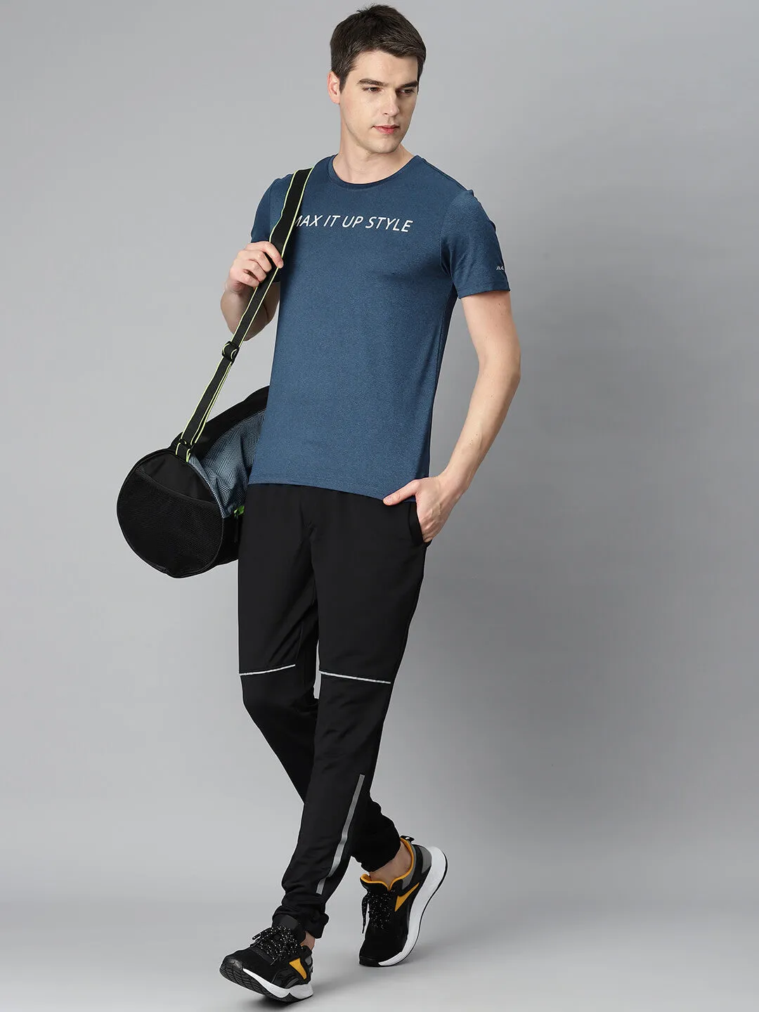 Alcis Men Navy Blue Typography Printed Anti Static Slim Fit Sports T-shirt