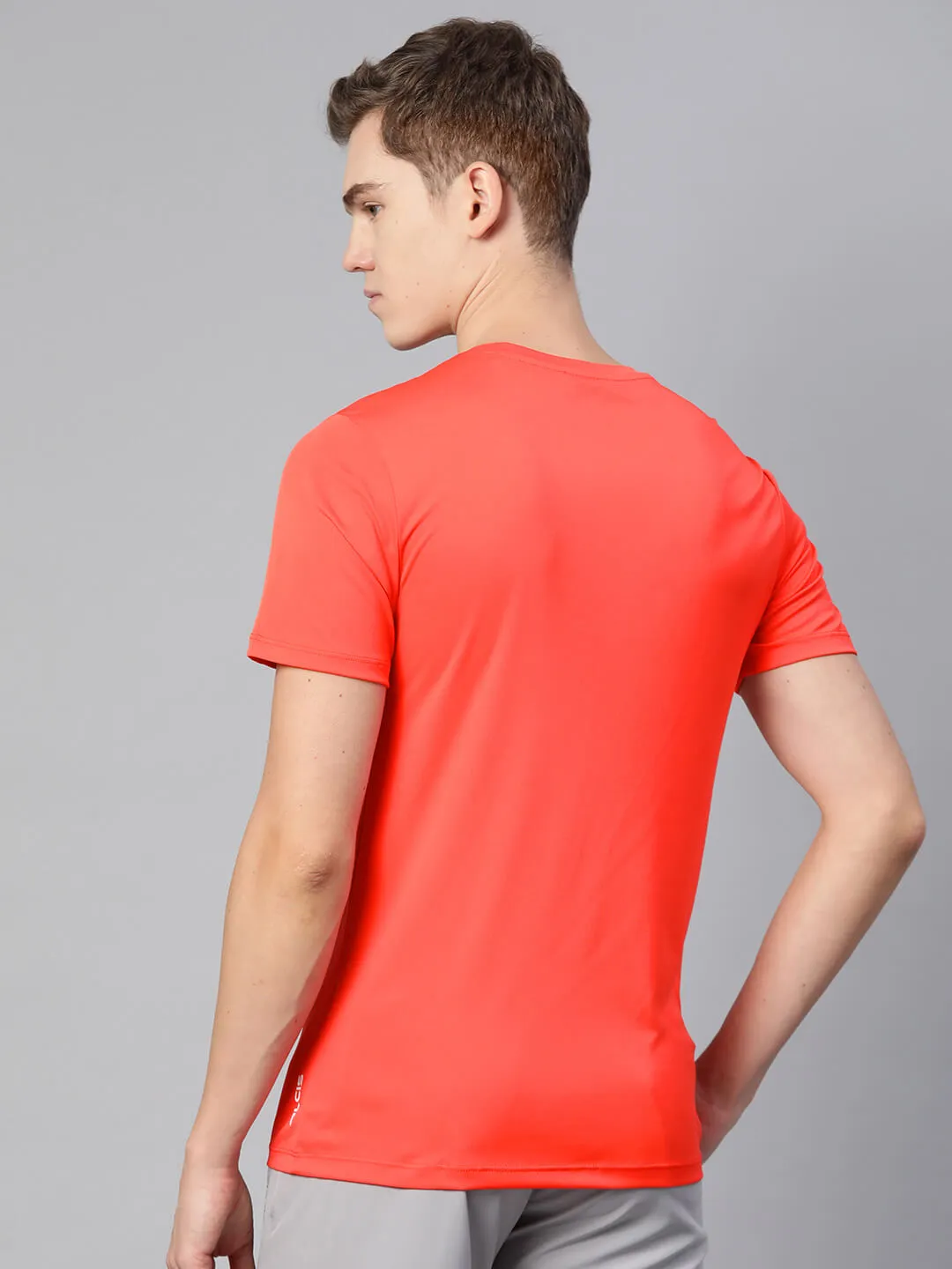 Alcis Men Orange Typography Printed Dry Tech Slim Fit T-shirt