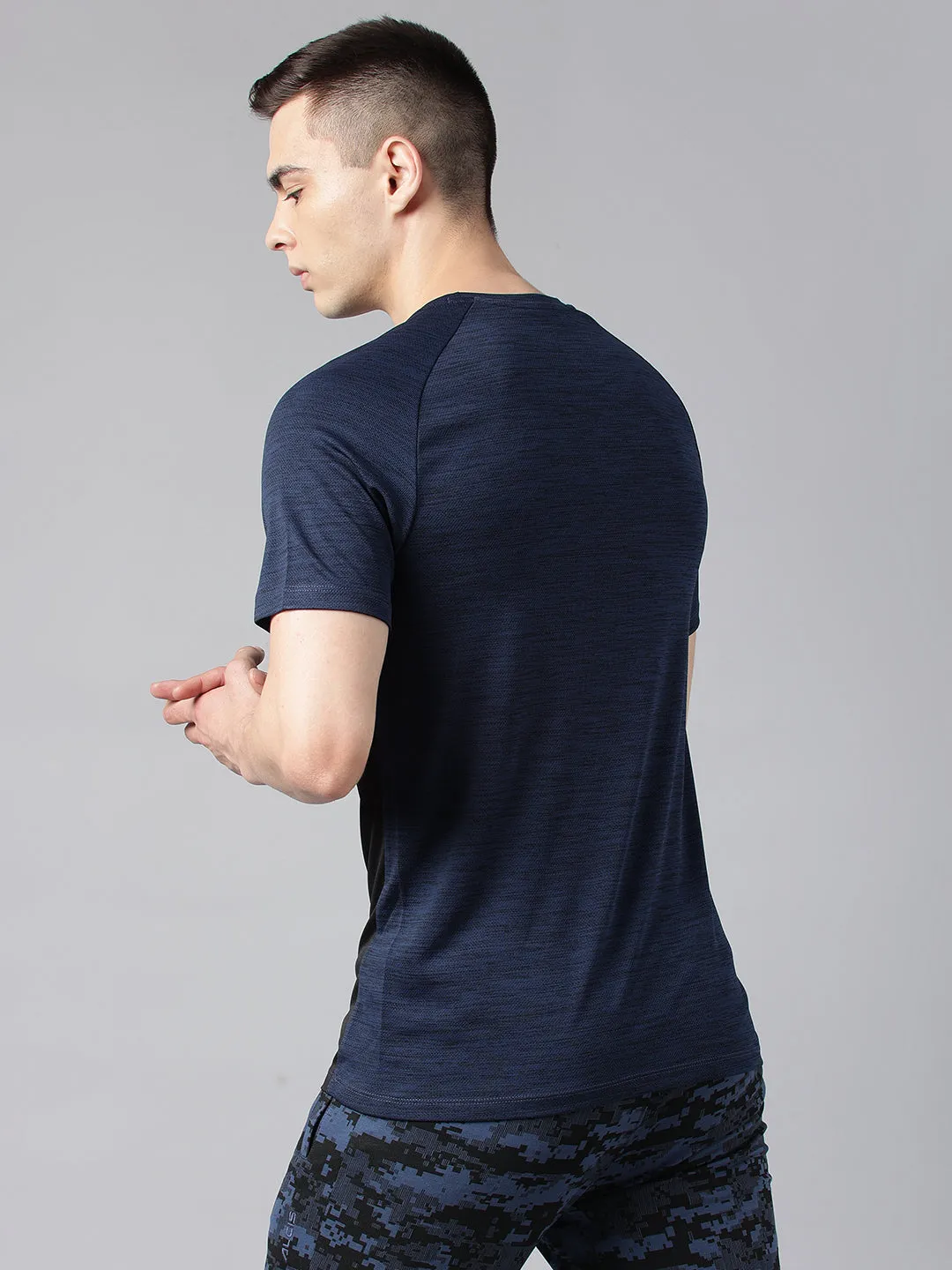 Alcis Men's Navy & Black Colour-Blocked Anti-Static Drytech  Slim-Fit Training Tee