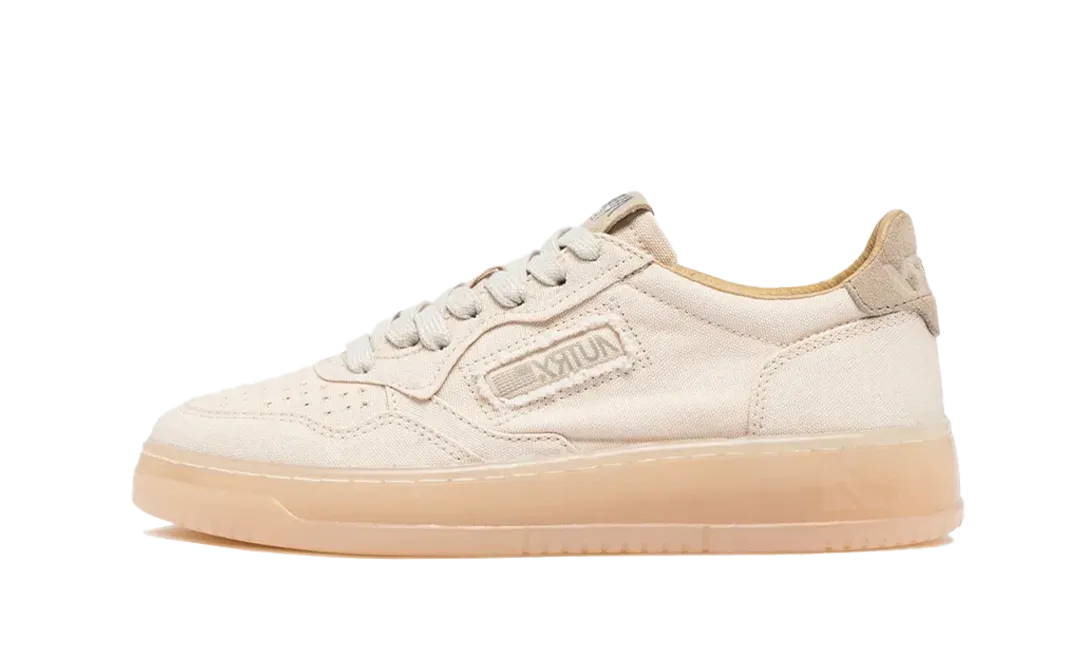 Autry Action Shoes Medalist Low Canvas "Ivory"
