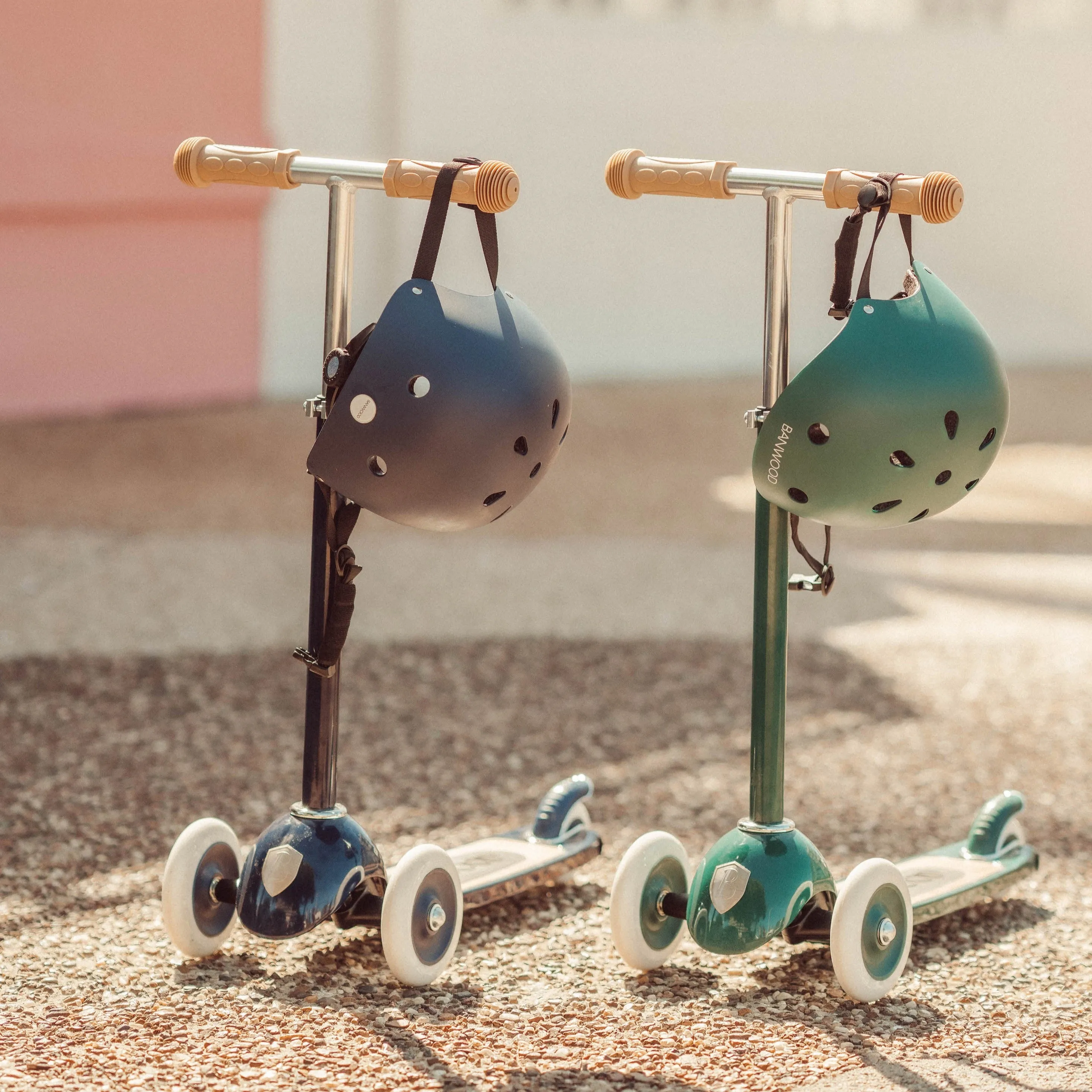 Banwood Kids Scooter with Basket (Navy Blue)