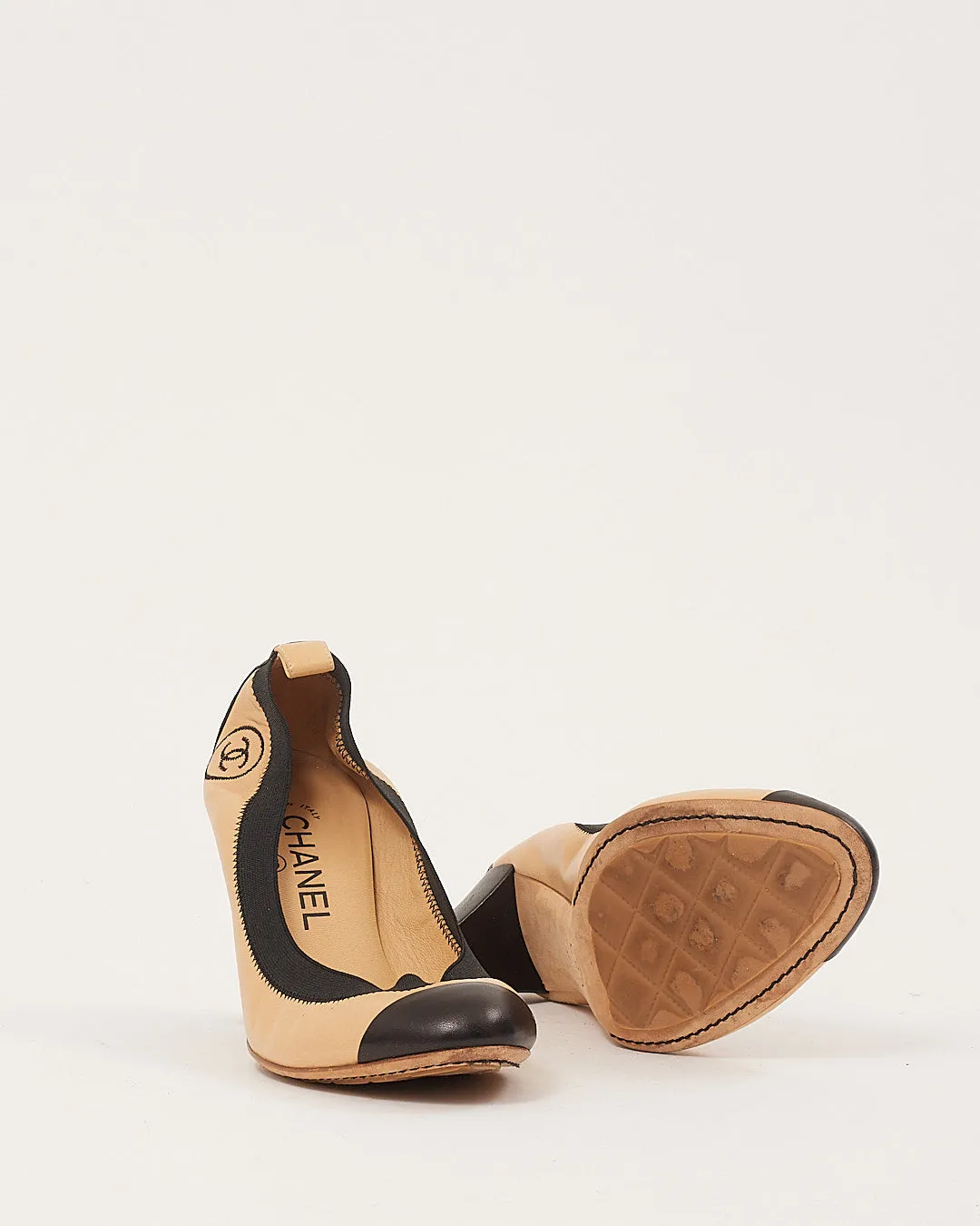 Chanel Beige/Black Slip On Pumps - 37