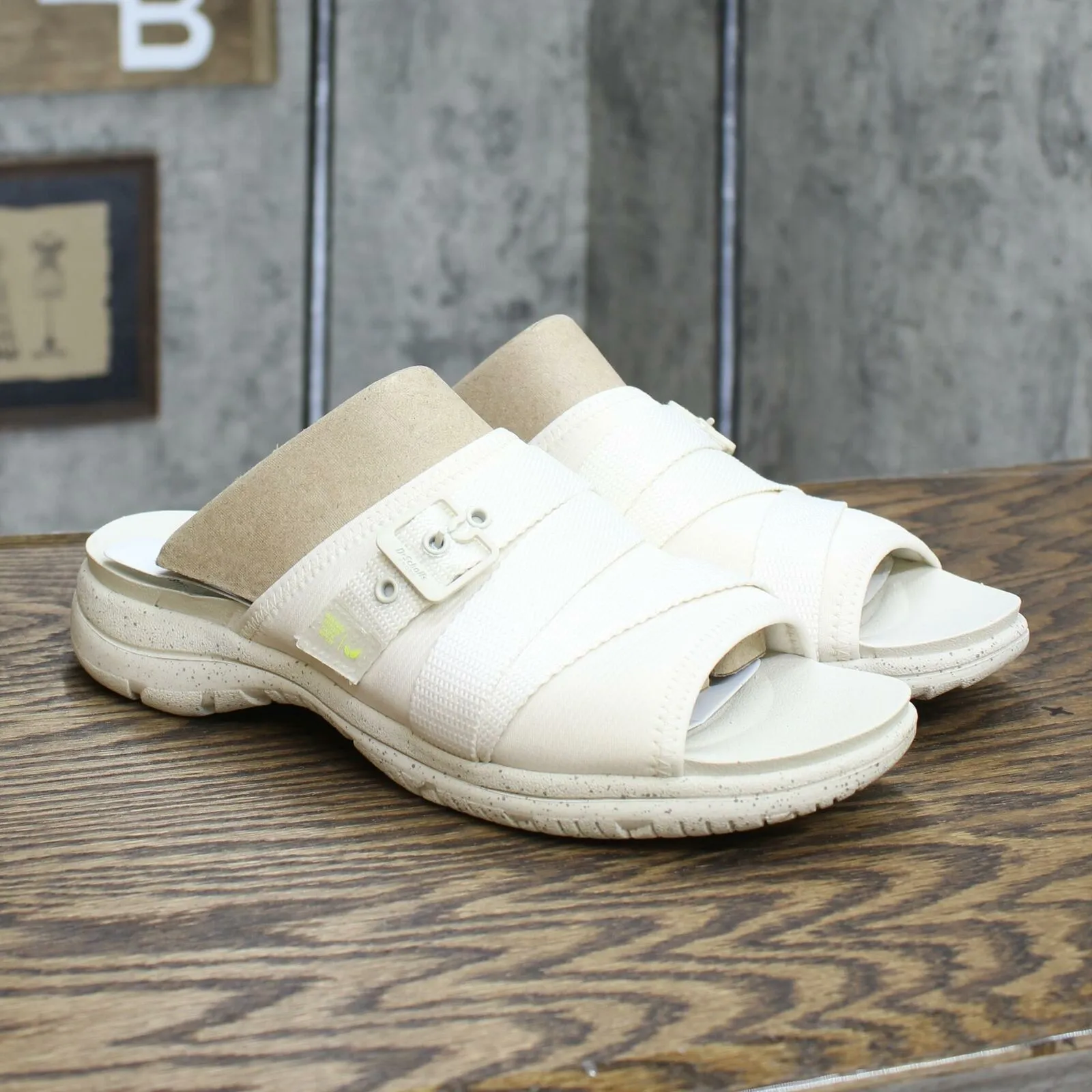 Dr. Scholl's Shoes Essentials Womens Adelle Slide Sandals Tofu 7.5