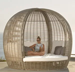Havana Day Bed w/Canvas Cushion