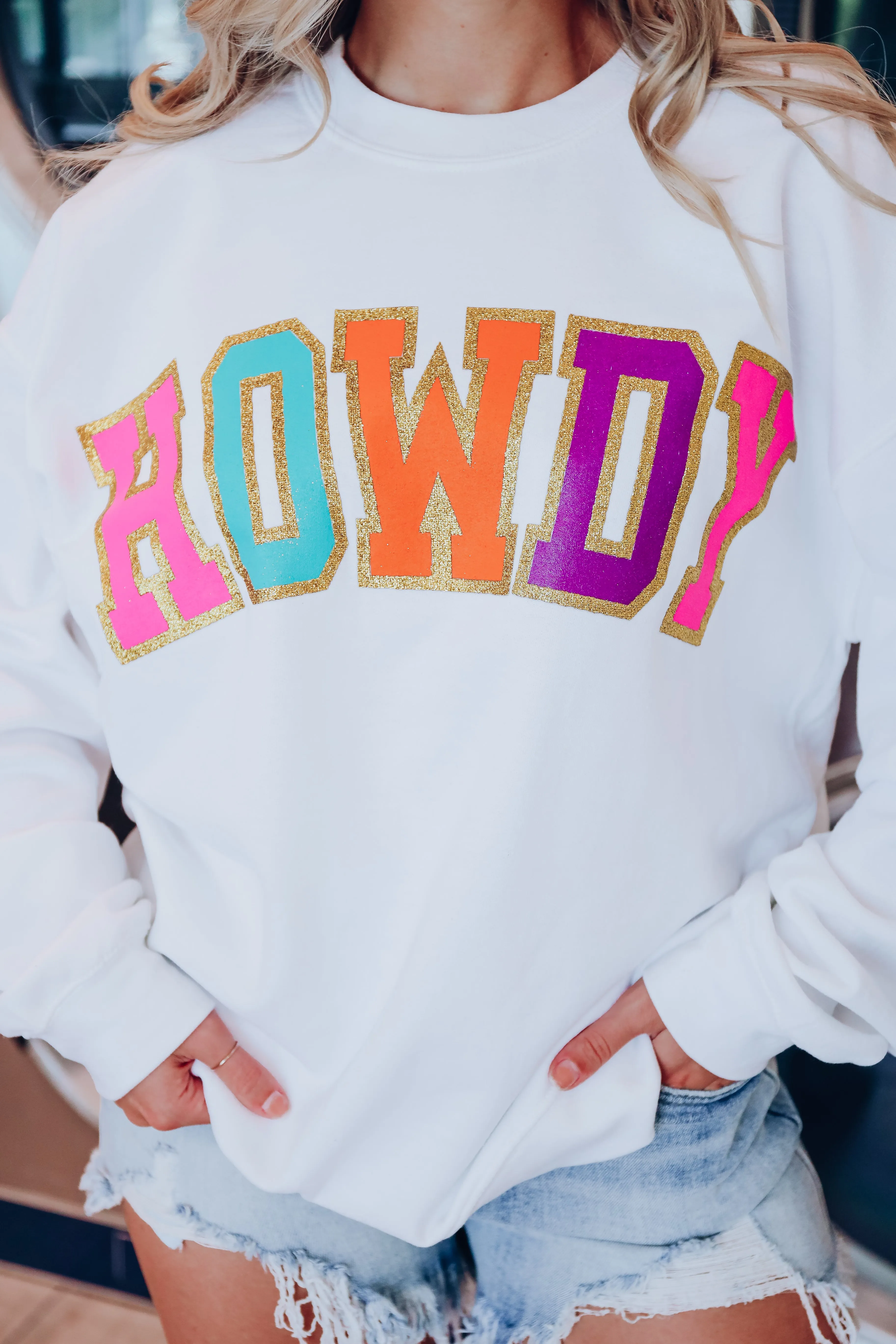 Howdy Glitter Graphic Sweatshirt - White
