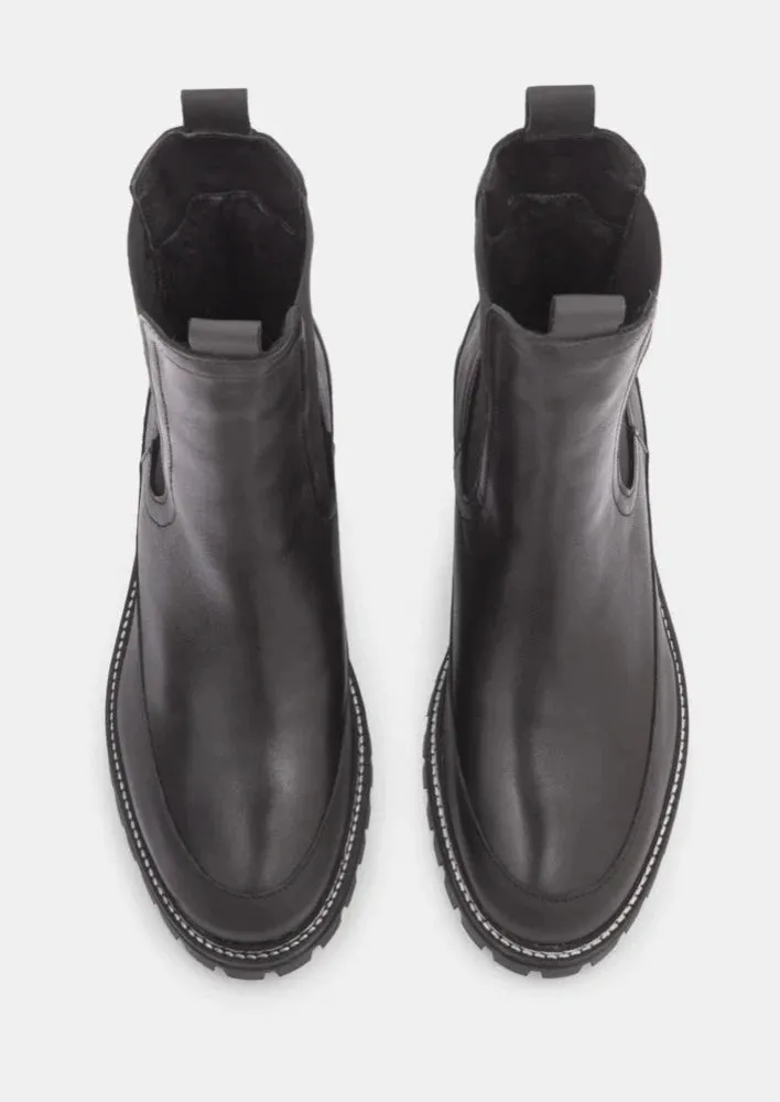 Iowa Boot Black