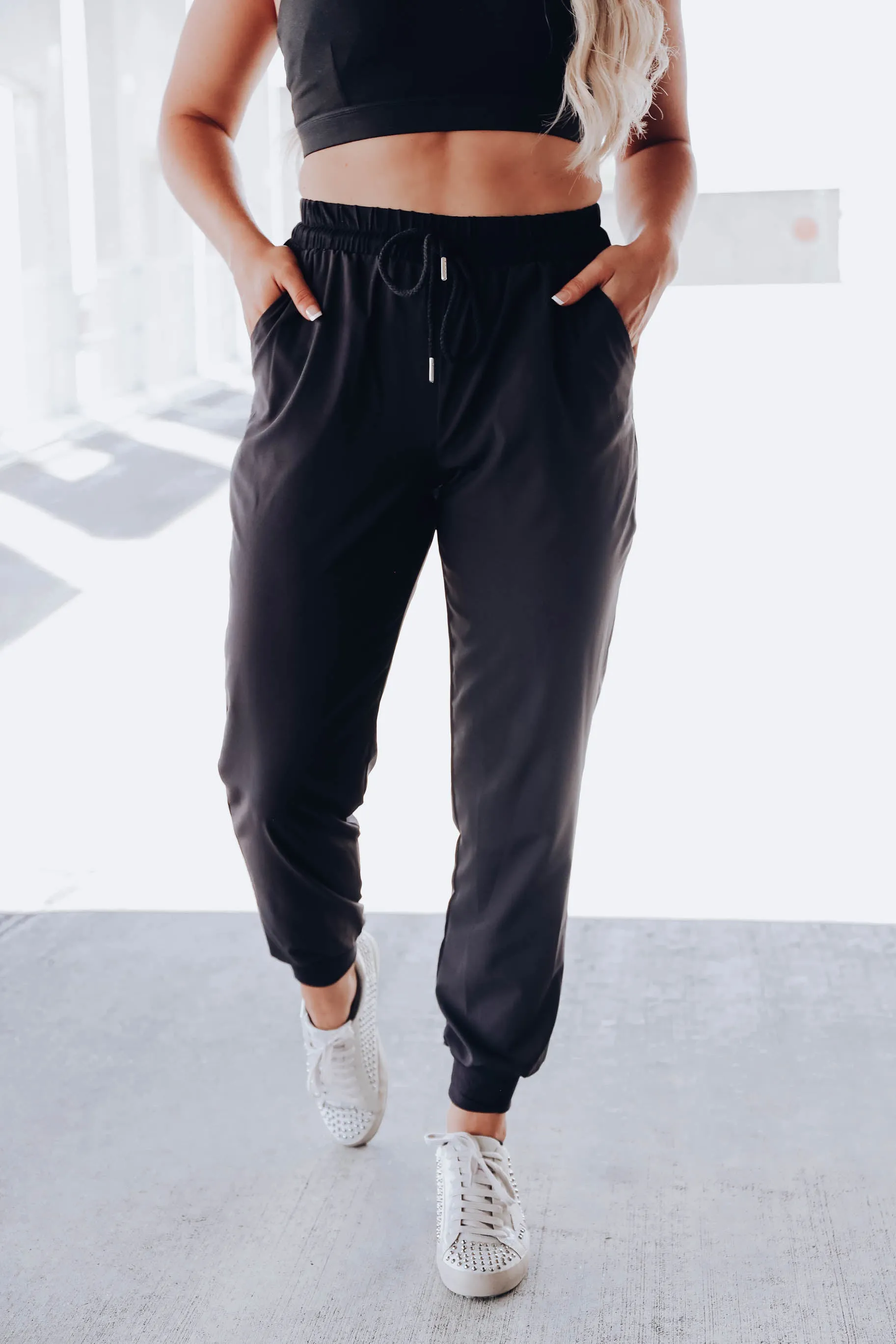 Jog It Out Solid Joggers - Black