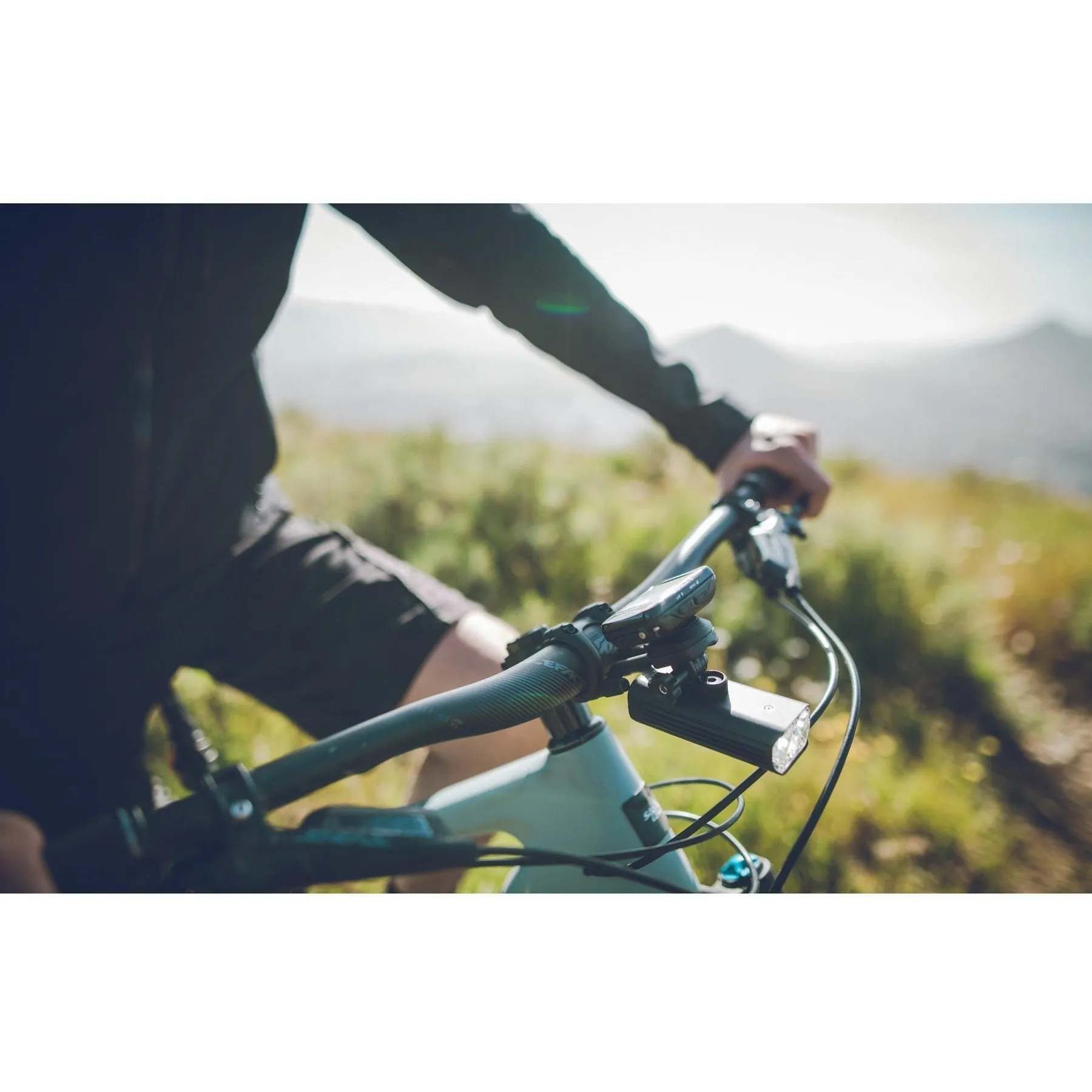 Lezyne Macro Drive 1300XL Front Light