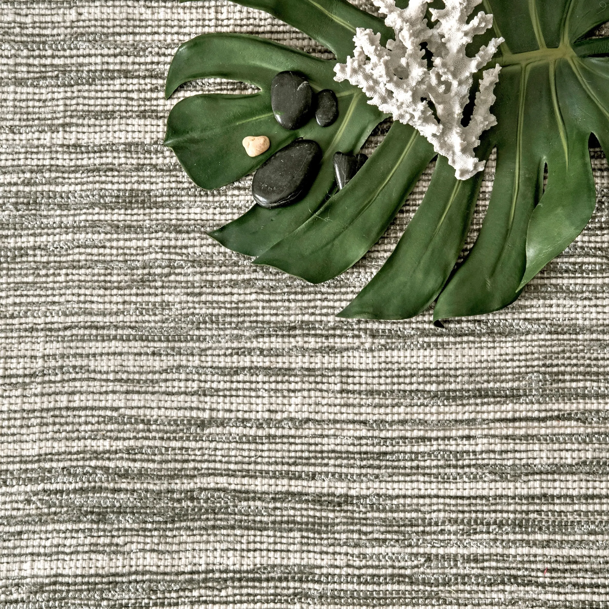 MARGARITE SIDE TASSELS