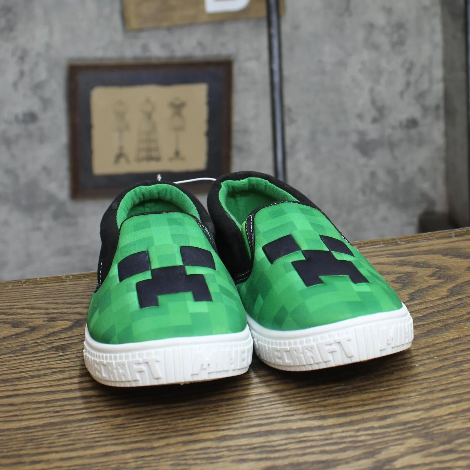 Minecraft Boys Creeper Slip-On Shoes 167594ccfccc65 Green 1