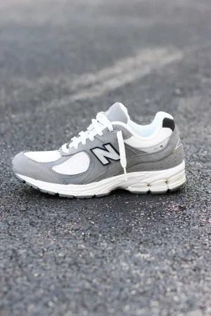New Balance 2002R- (Grey/Black)