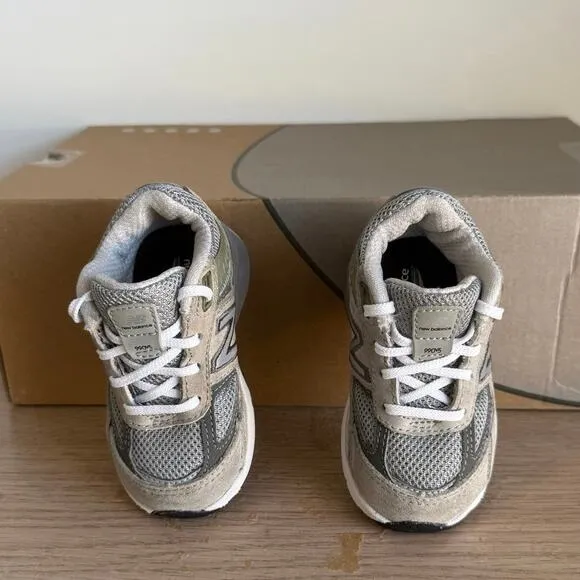 New Balance 990 V5 Grey/White Toddler Sneakers - SZ 4 C