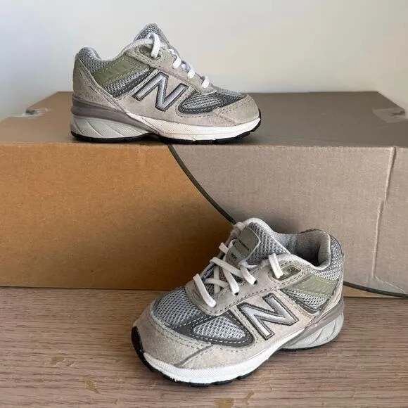 New Balance 990 V5 Grey/White Toddler Sneakers - SZ 4 C