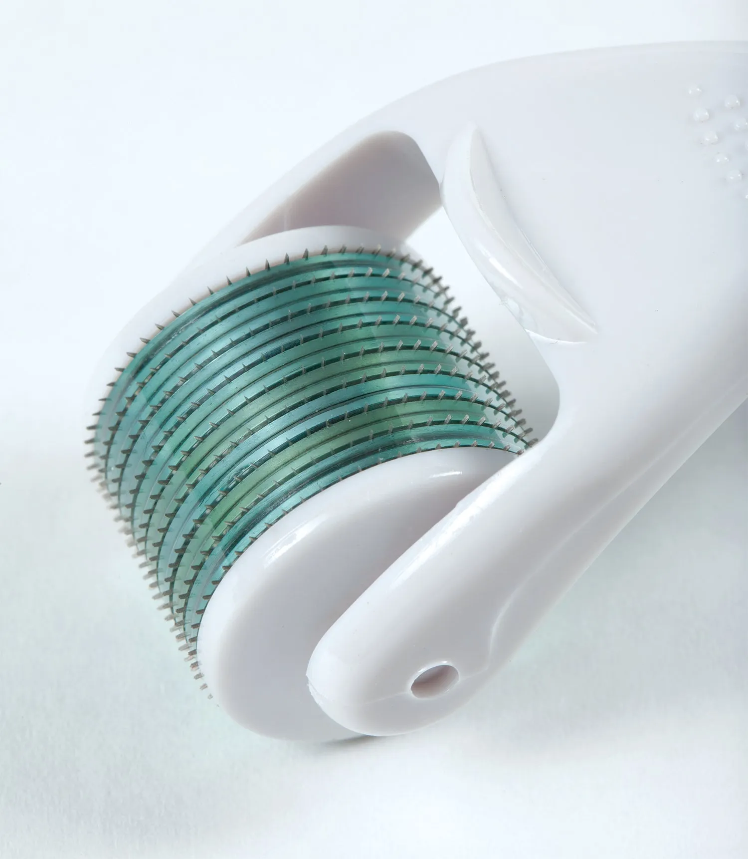 ORA Facial Microneedle Roller System - Advanced Therapy (1.0 mm) - Aqua Head, White Handle