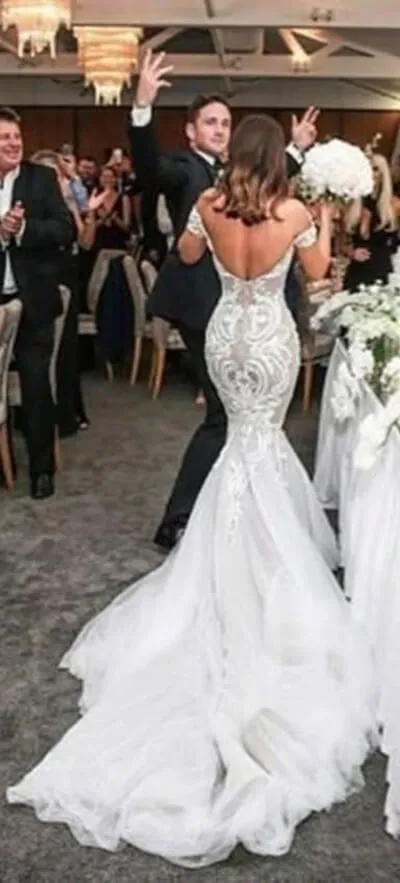 Roycebridal Attractive Off Shoulder Lace Mermaid Long Wedding Dress with Appliques, MW118