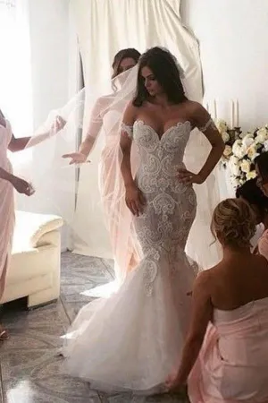 Roycebridal Attractive Off Shoulder Lace Mermaid Long Wedding Dress with Appliques, MW118