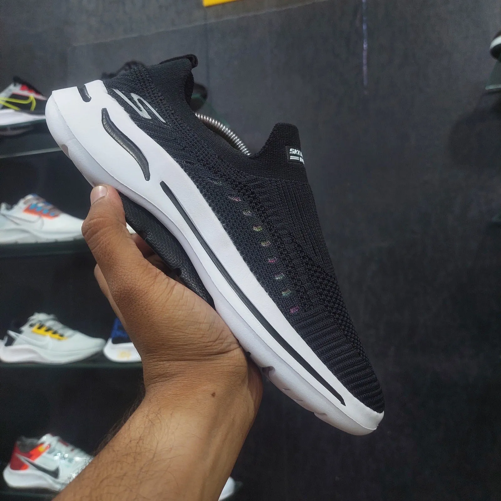 Sketcher Burst New Influence Black White