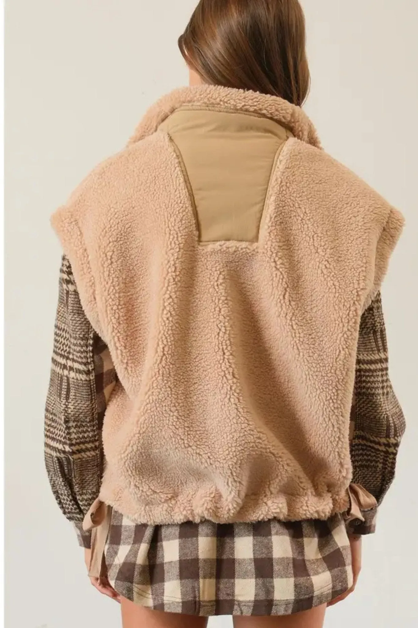 Teddy Vest in Tan