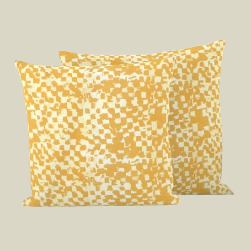 Throw Pillow <br/> Tjap, Curry
