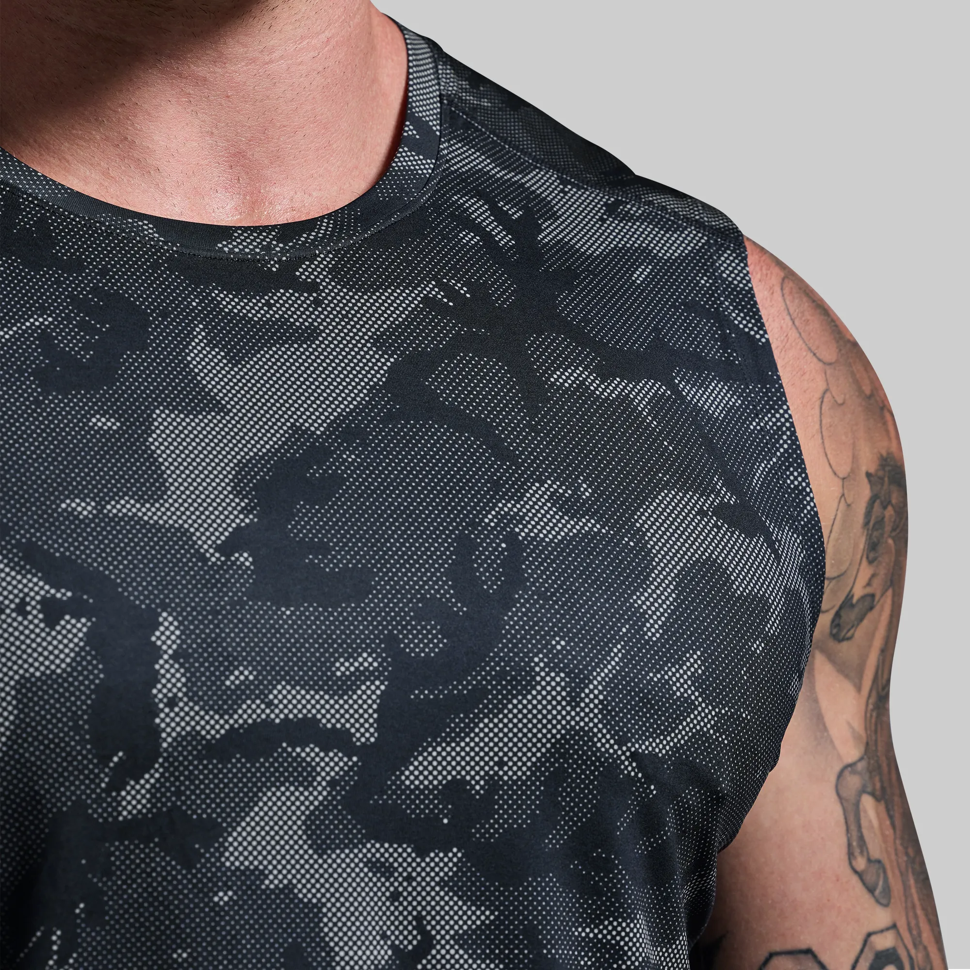 Training Muscle Tank (Halftone Muted Woodland)