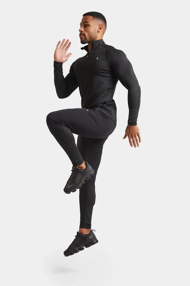 Training Quarter Zip in Black
