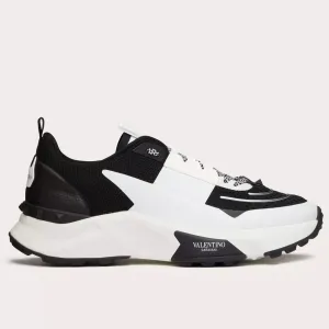 True Act Low Top Trainer In Mesh And Rubberised Fabric