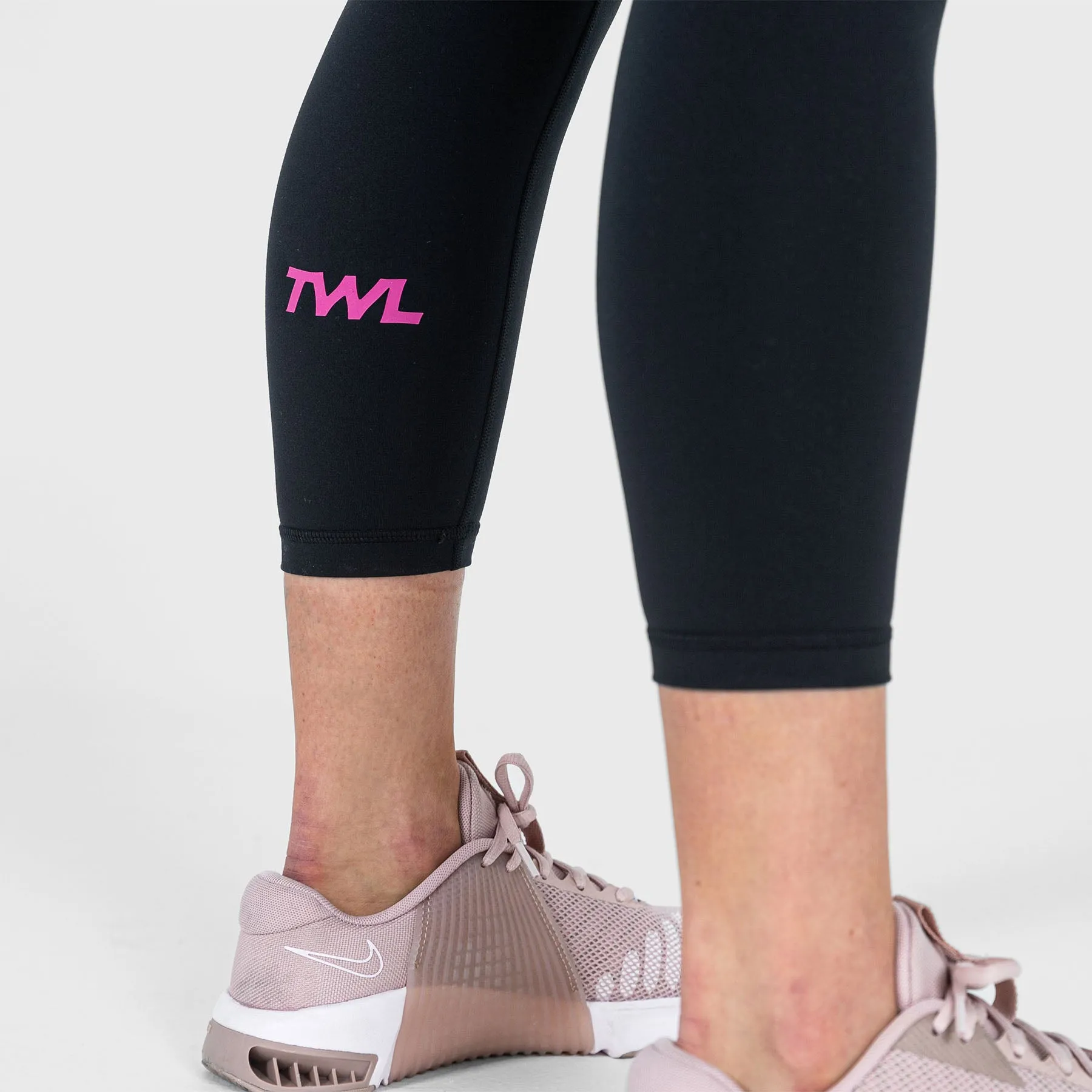 TWL - WOMEN'S ENERGY HIGH WAISTED 7/8TH TIGHTS - BLACK/ RASPBERRY