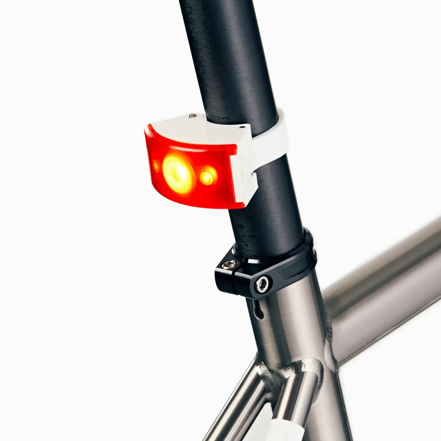 Volume 800   Curve Rear Light Bundle