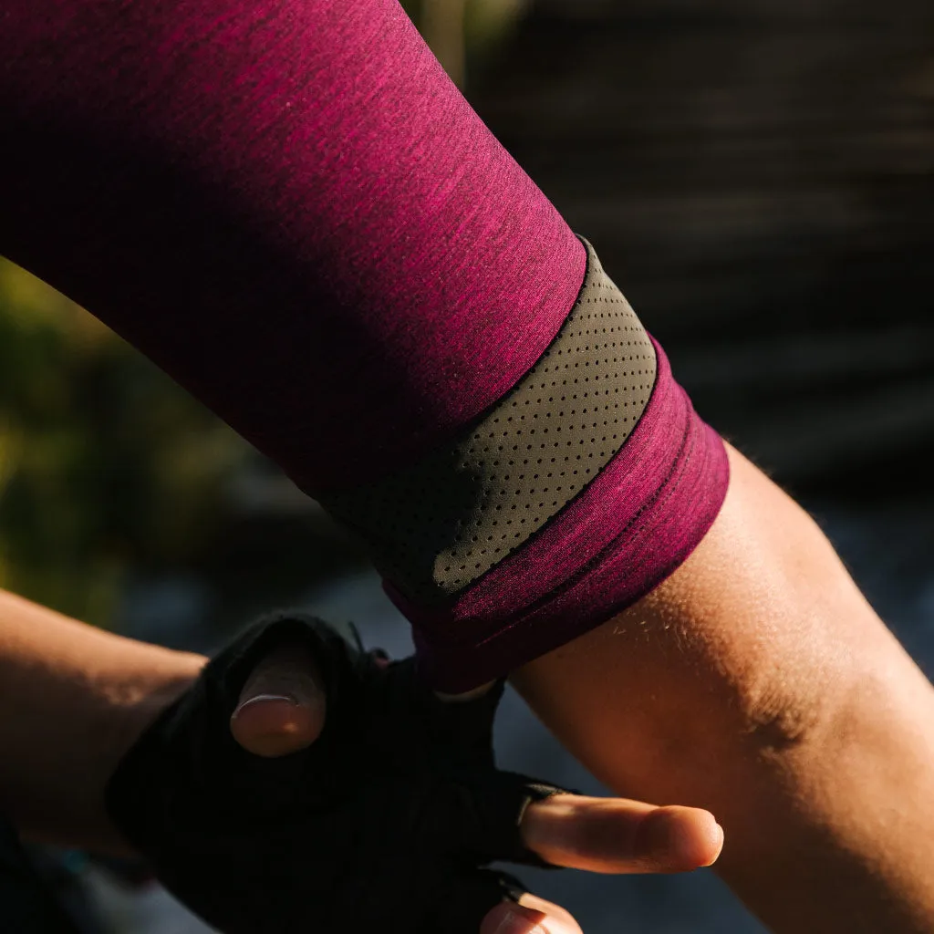 Women's Opera Race Fit Jersey (Magenta)