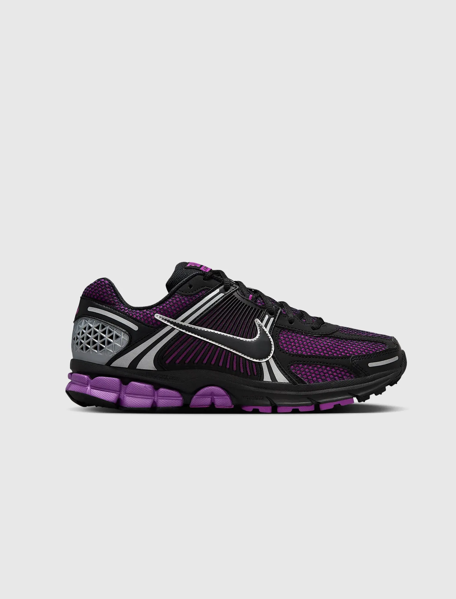 ZOOM VOMERO 5 "BLACK/ VIVID PURPLE"