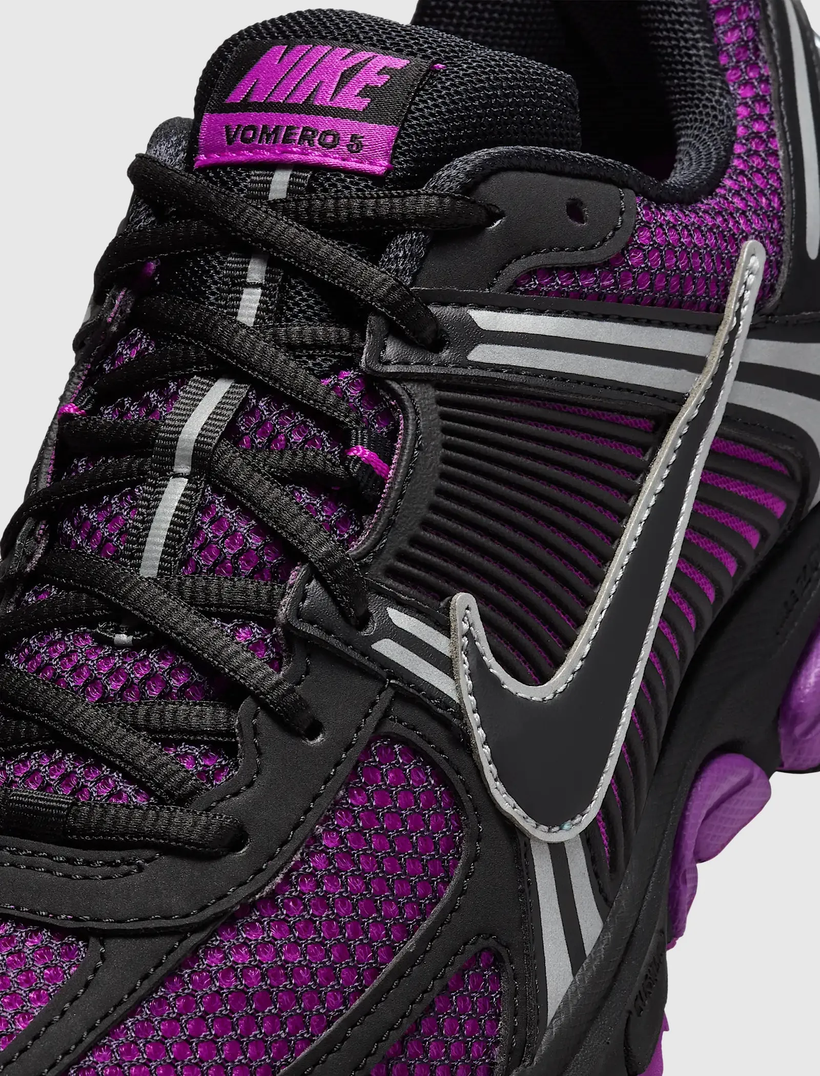 ZOOM VOMERO 5 "BLACK/ VIVID PURPLE"